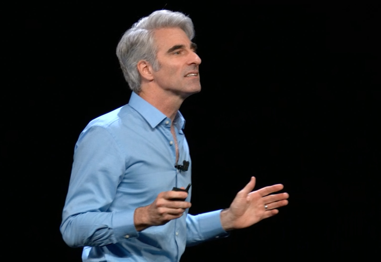 Apple's Software Engineering VP offers advice to up-and-coming coders