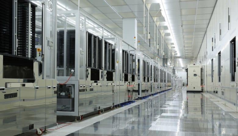 BOE Technology Group already makes LCDs for Apple, and this Chinese company now wants to produce OLED iPhone screens.