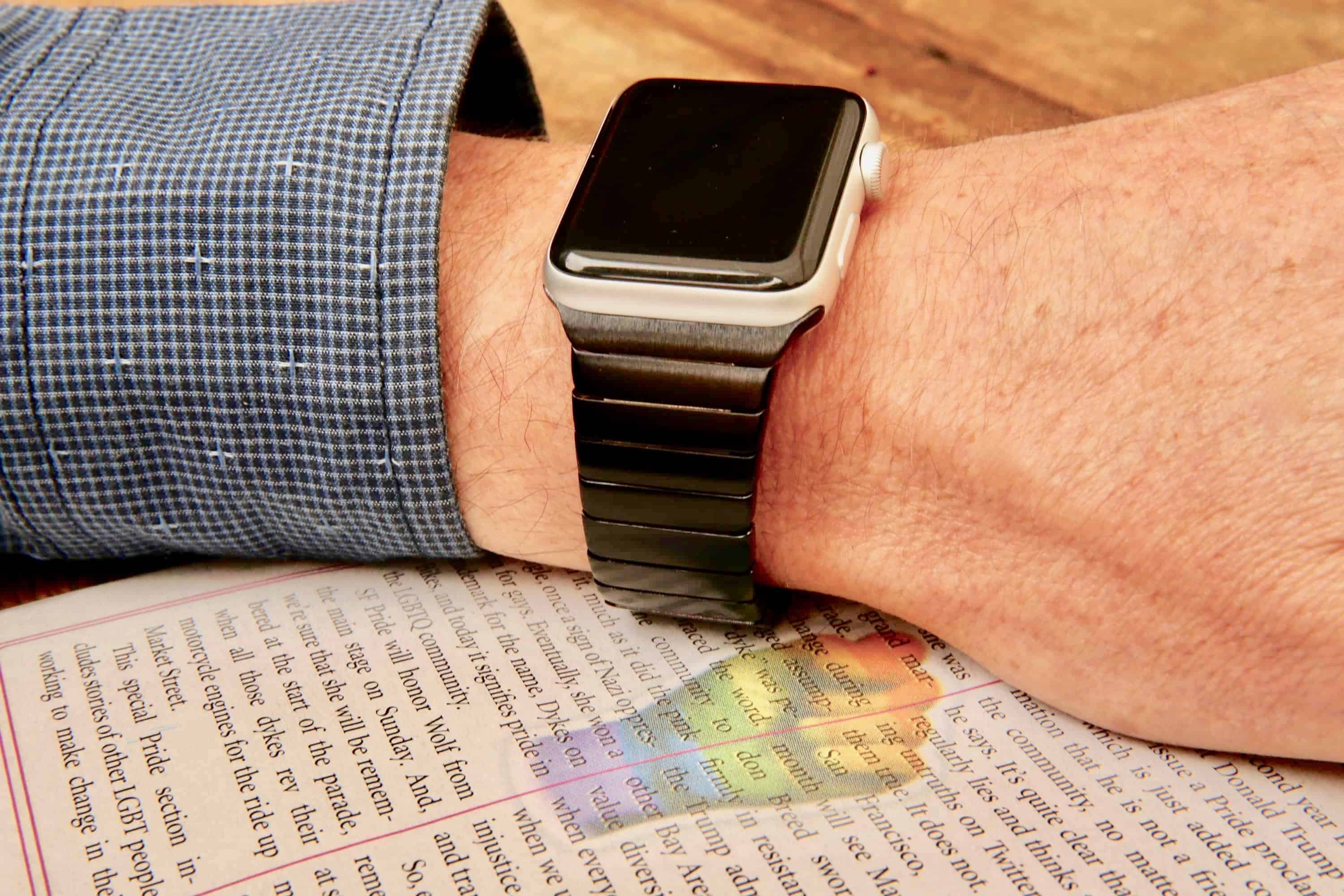 These Apple Watch bands fulfill your need for the caress of steel 