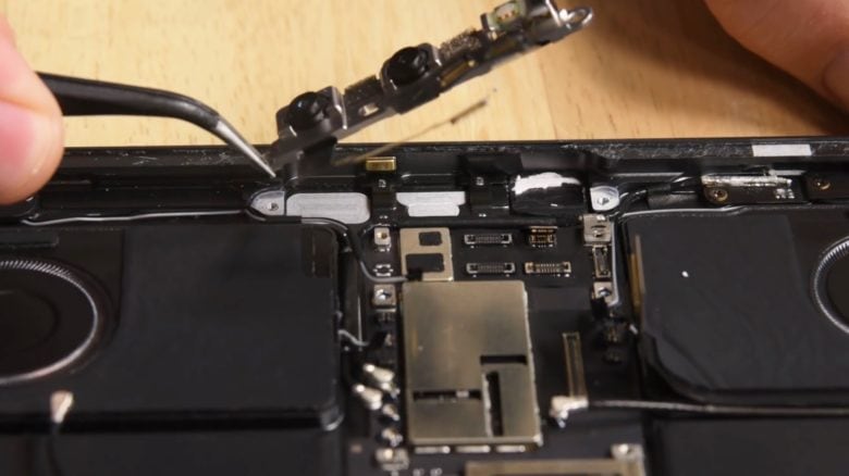 Disassembling an iPad Pro isn’t for the faint of heart.