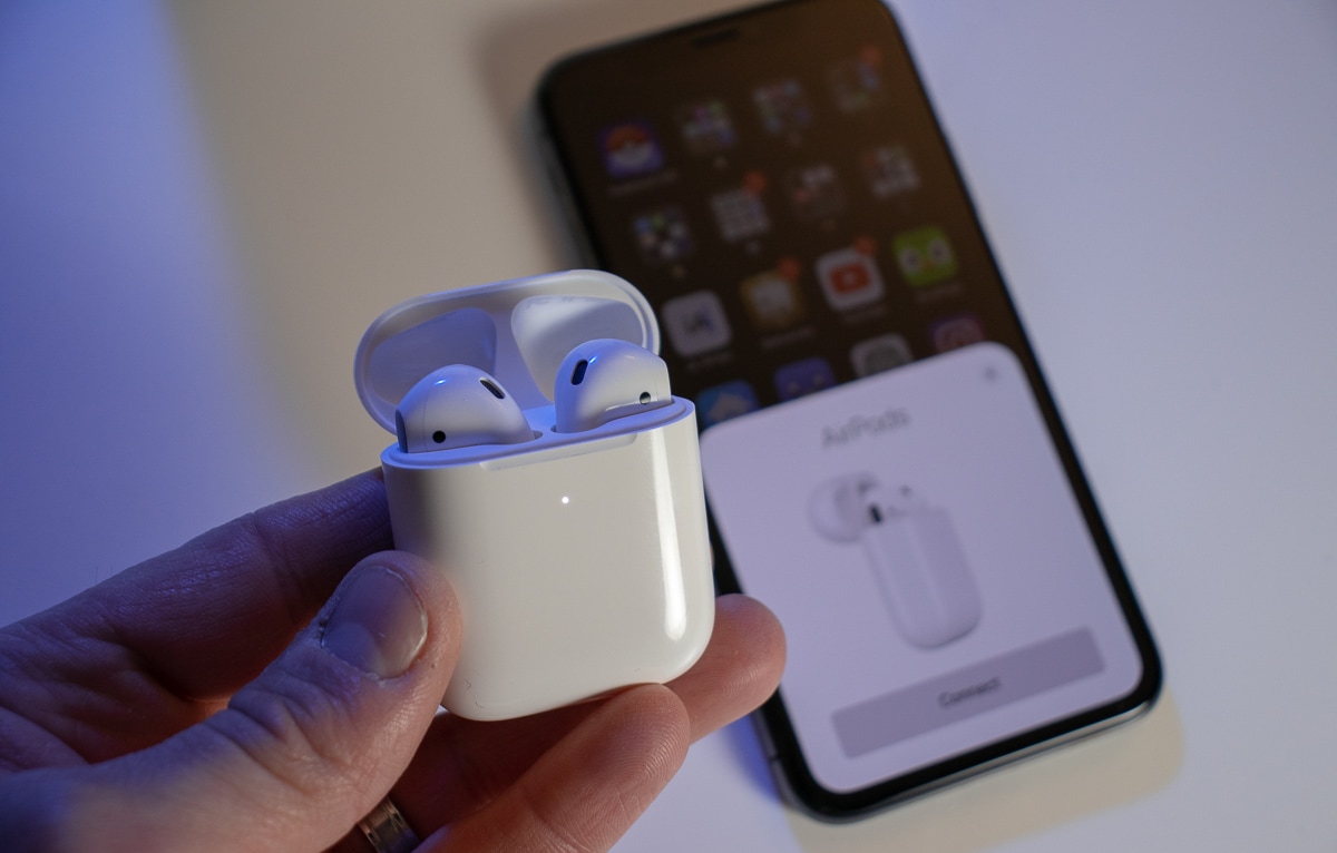 AirPods 2 pairing with iPhone