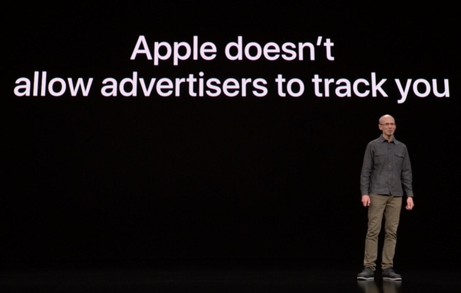 Roger Rosner, Apple's vice president of applications, touts the privacy features of Apple News+.