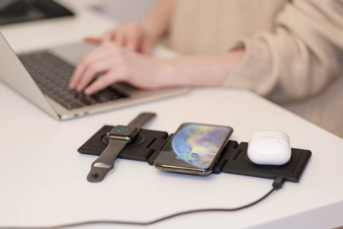 Unravel wireless charger