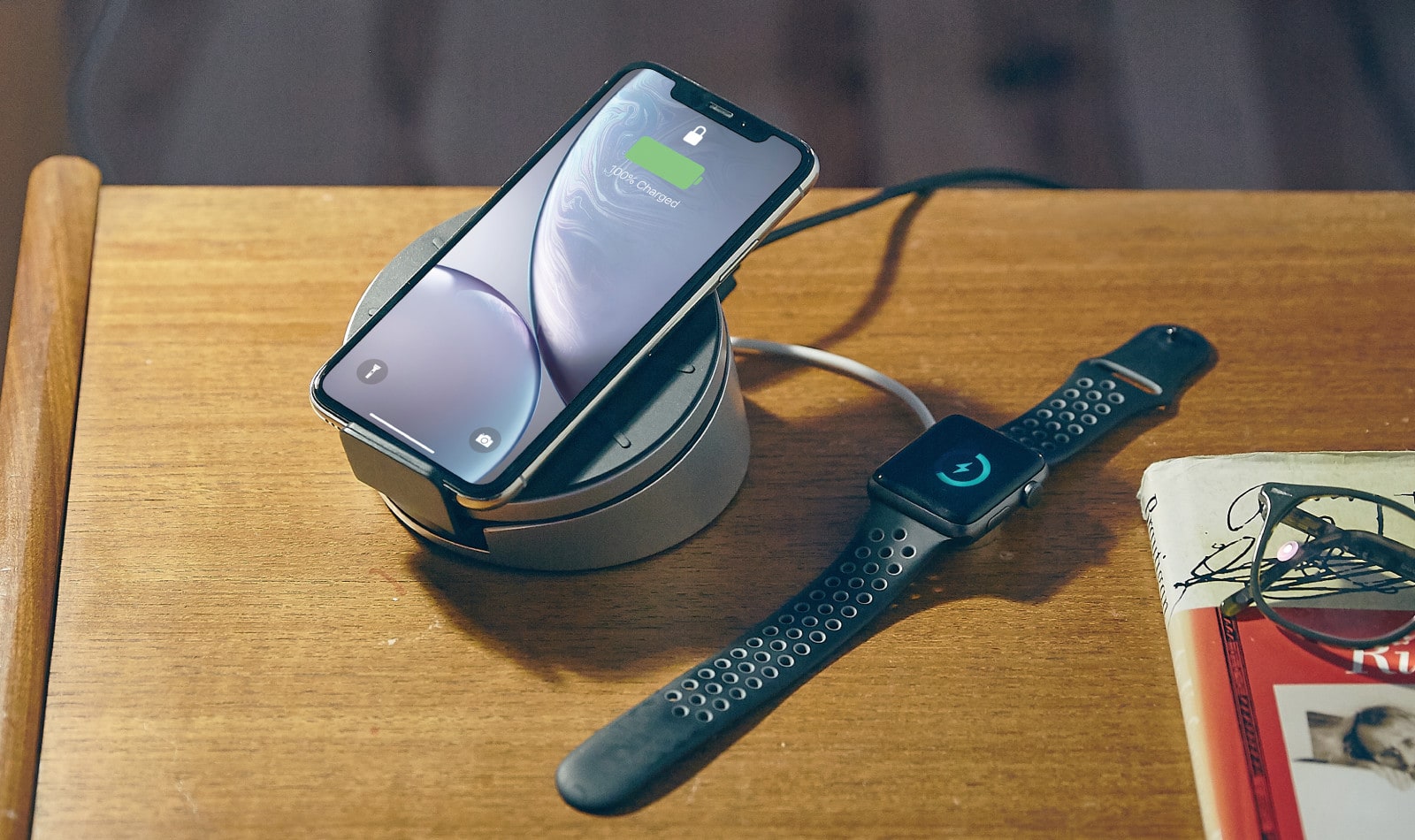 Encore Wireless can charge your phone and your Apple Watch at the same time