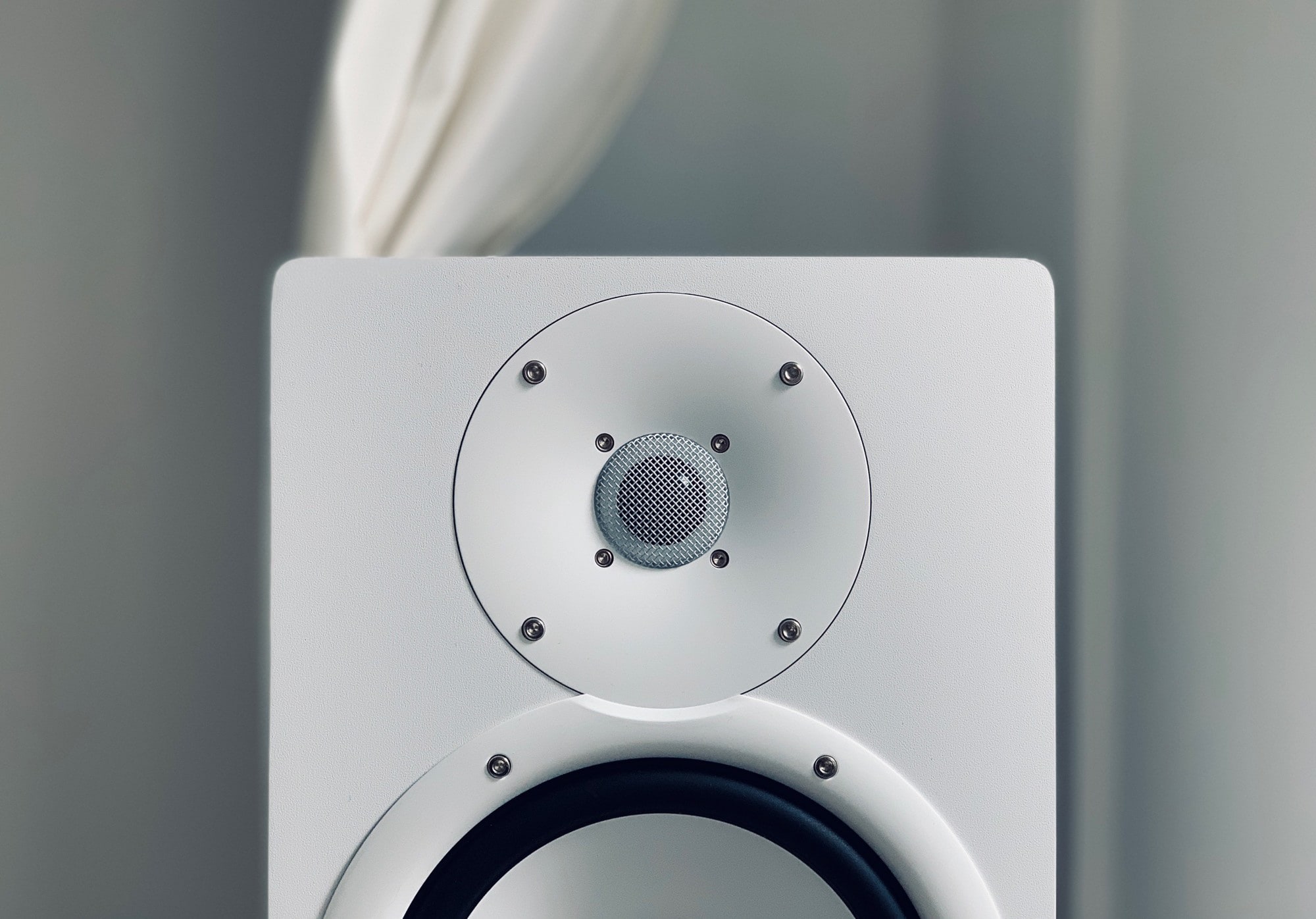 Rewind lets you listen to a podcast from the very beginning.