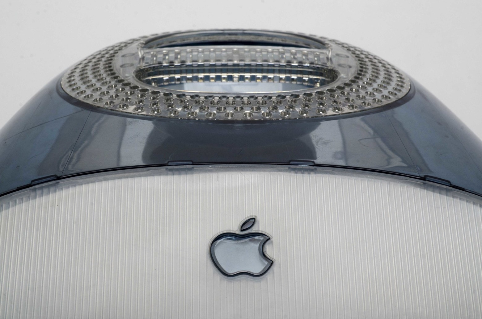 Apple Computer logo evolves with the times | Today in Apple history