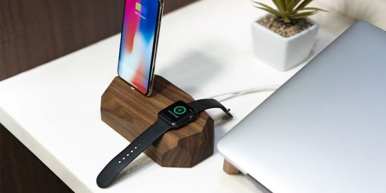 Oakywood iPhone Watch Dock