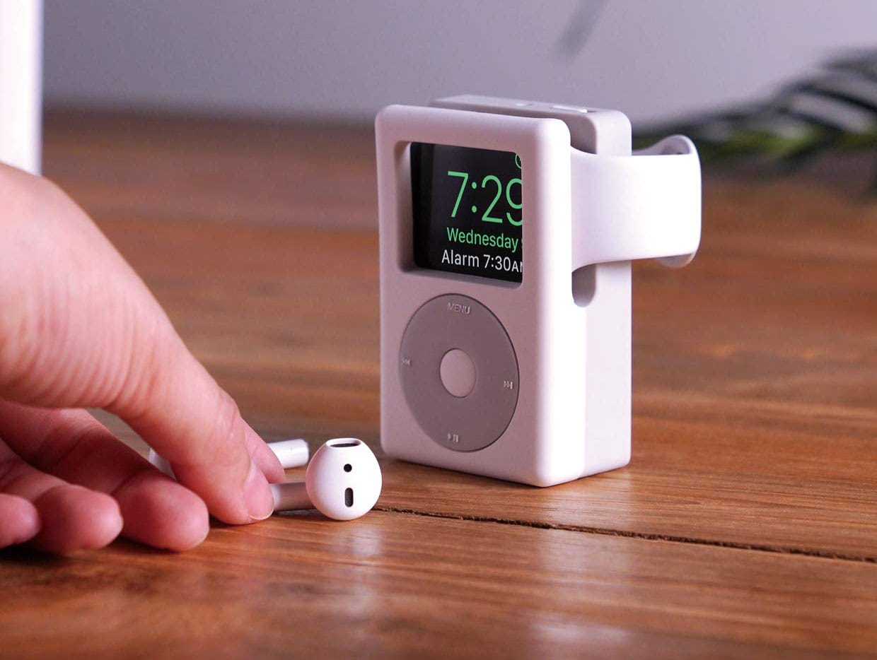 Apple Watch stand looks like an iPod
