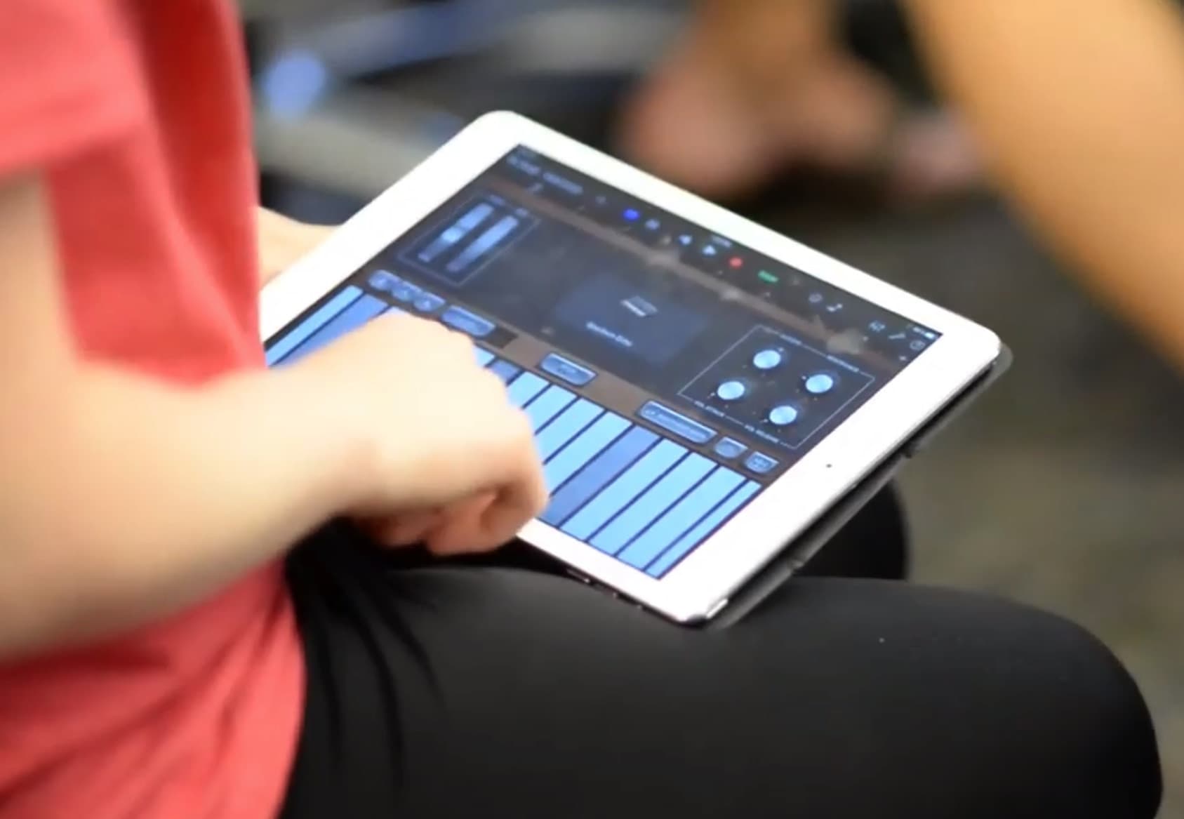 iPad for extra credit? Yes, please! The University of Nebraska-Lincoln teaches a course on making music with iPad.