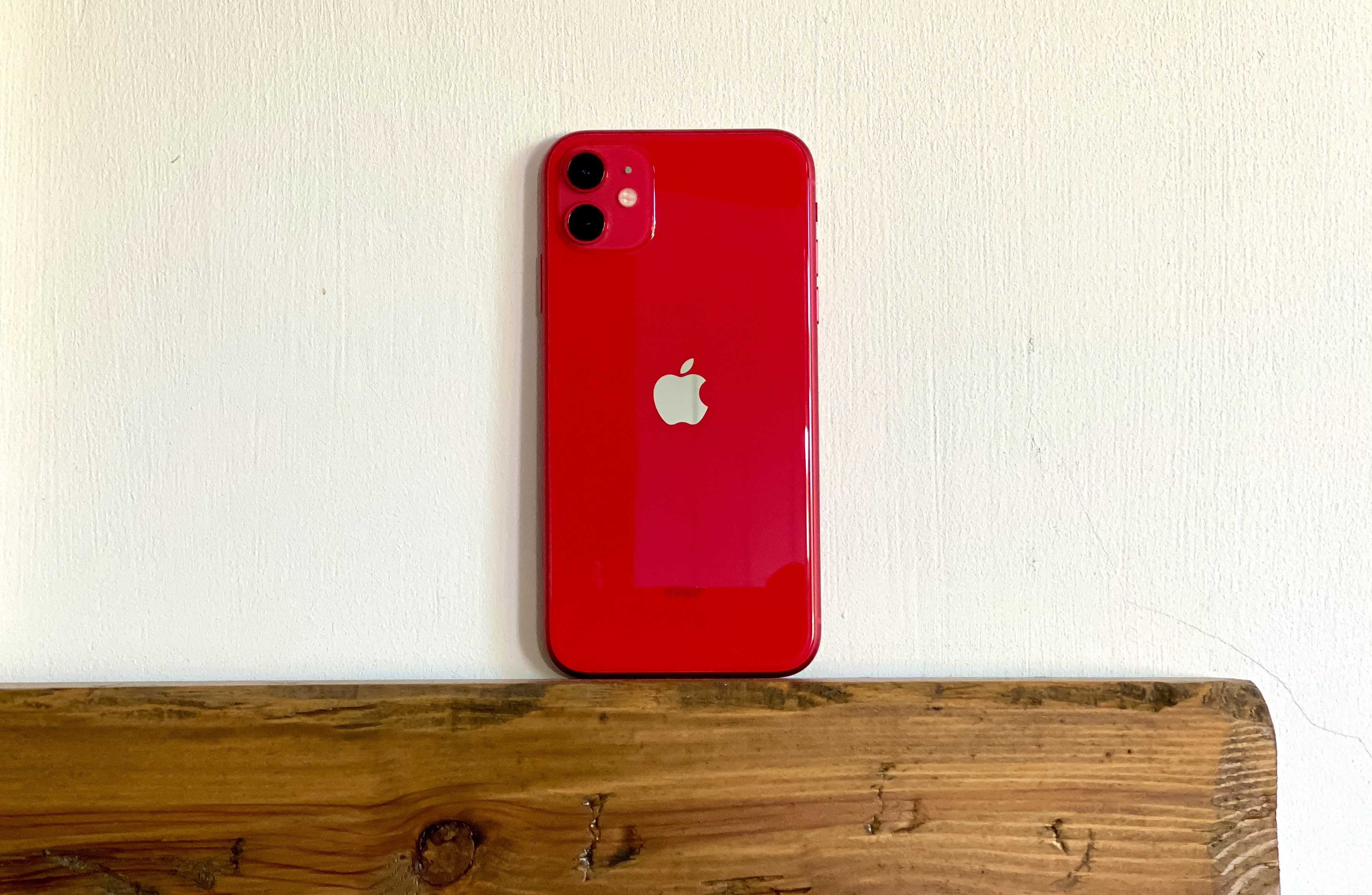iPhone-11-red