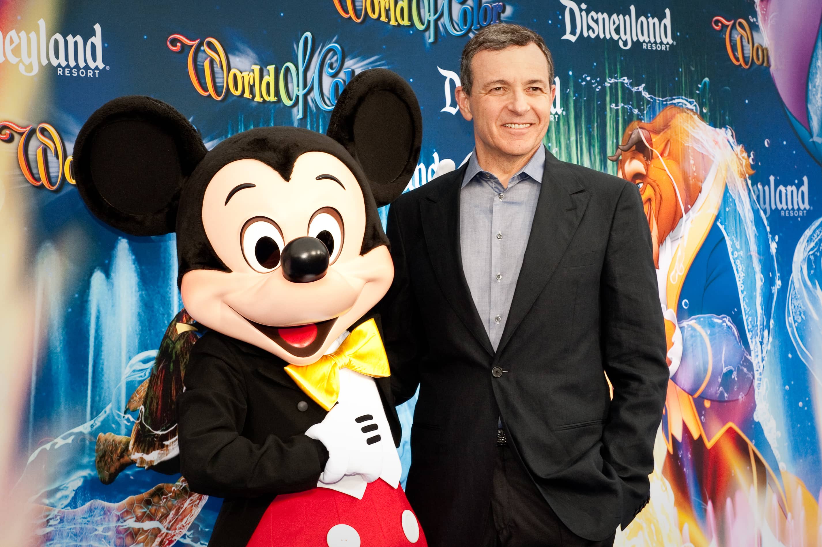 With Apple TV+ ready to compete against Disney+, Bob Iger resigns from the Apple board.