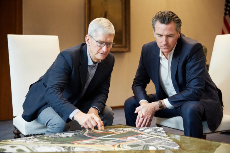 Tim-Cook-Gavin-Newsom