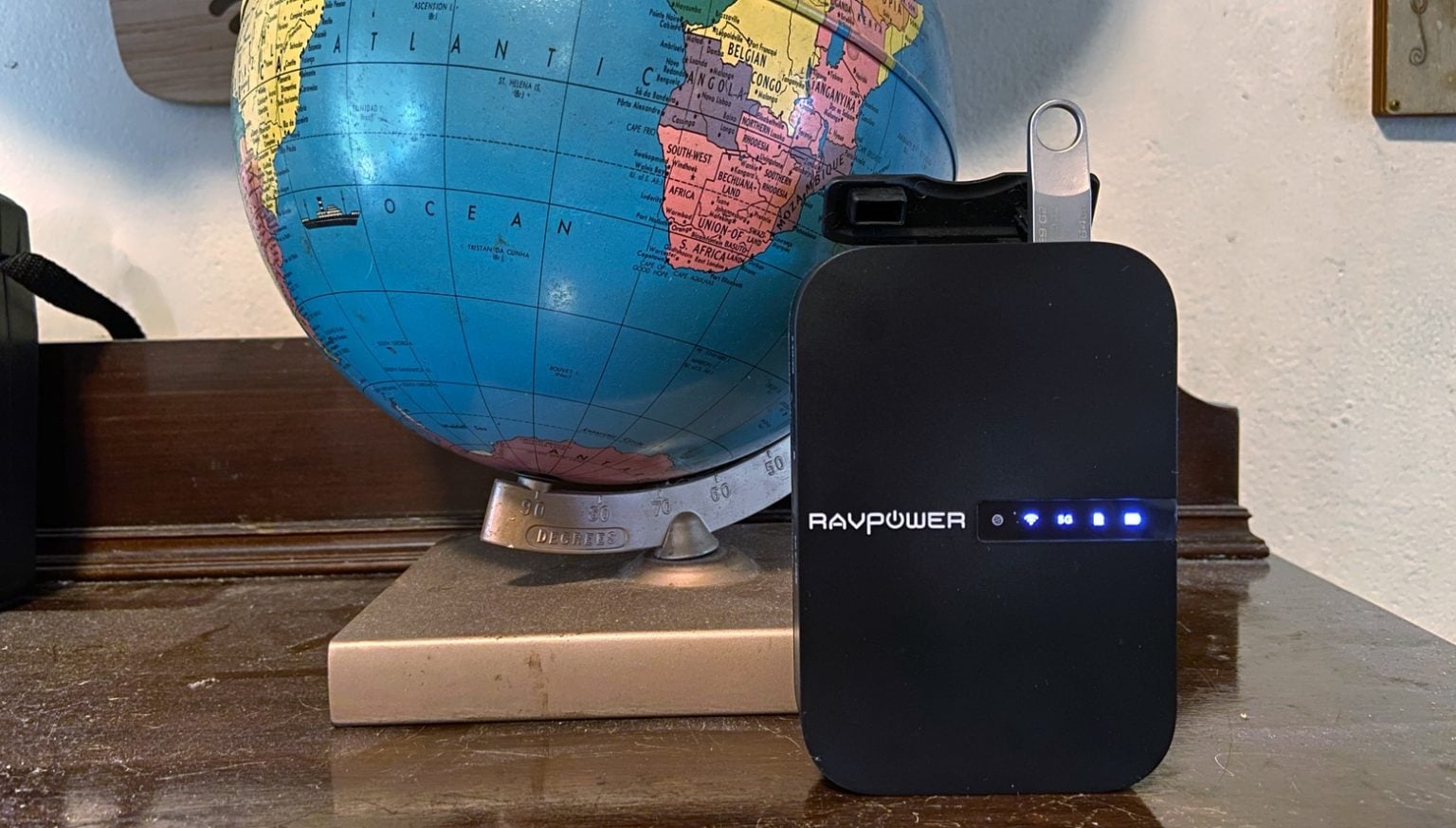 RAVpower FileHub Travel Router is also a hub.