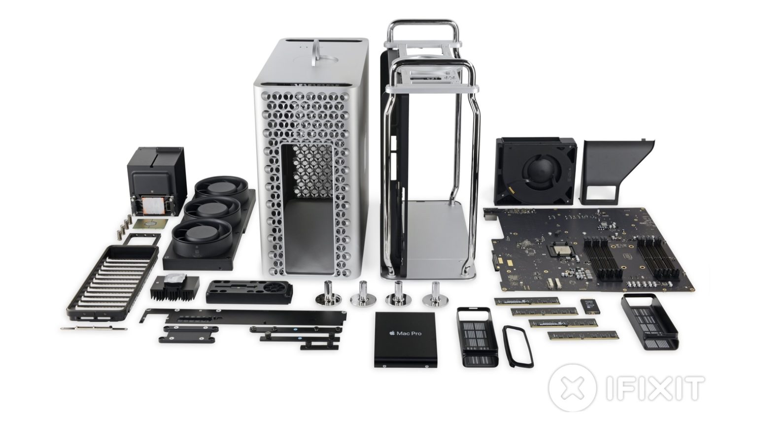 A 2019 Mac Pro after an iFixit tear down