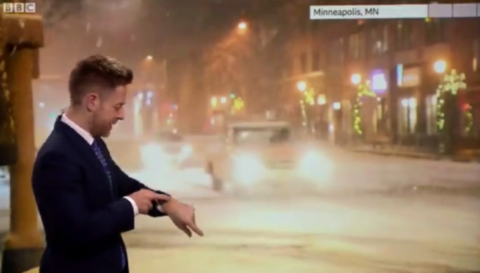 Siri corrects weatherman during a live broadcast
