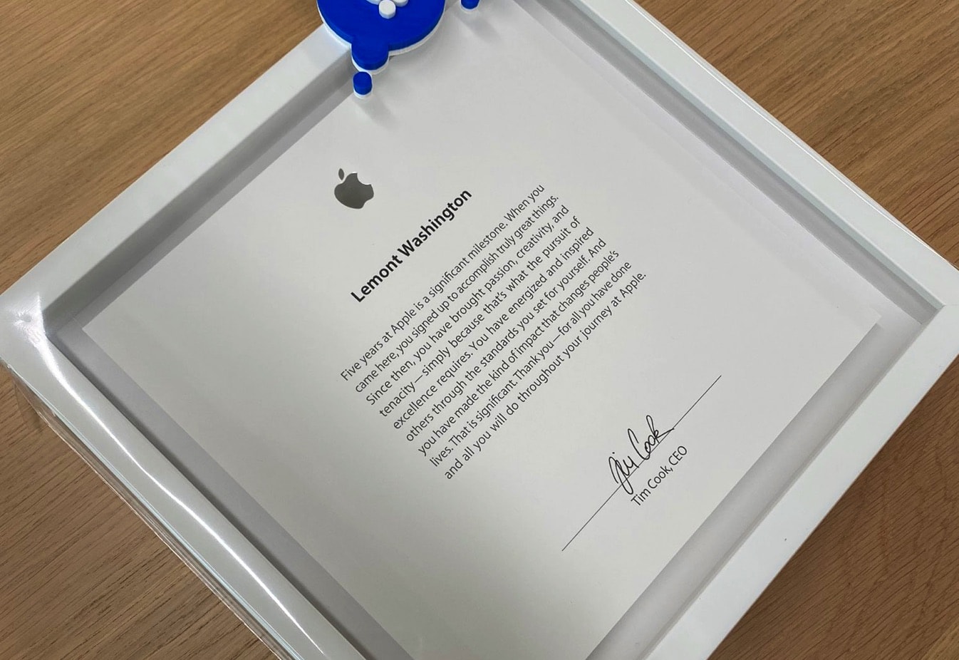 Here's what Tim Cook sends to Apple employees after 5 years of service