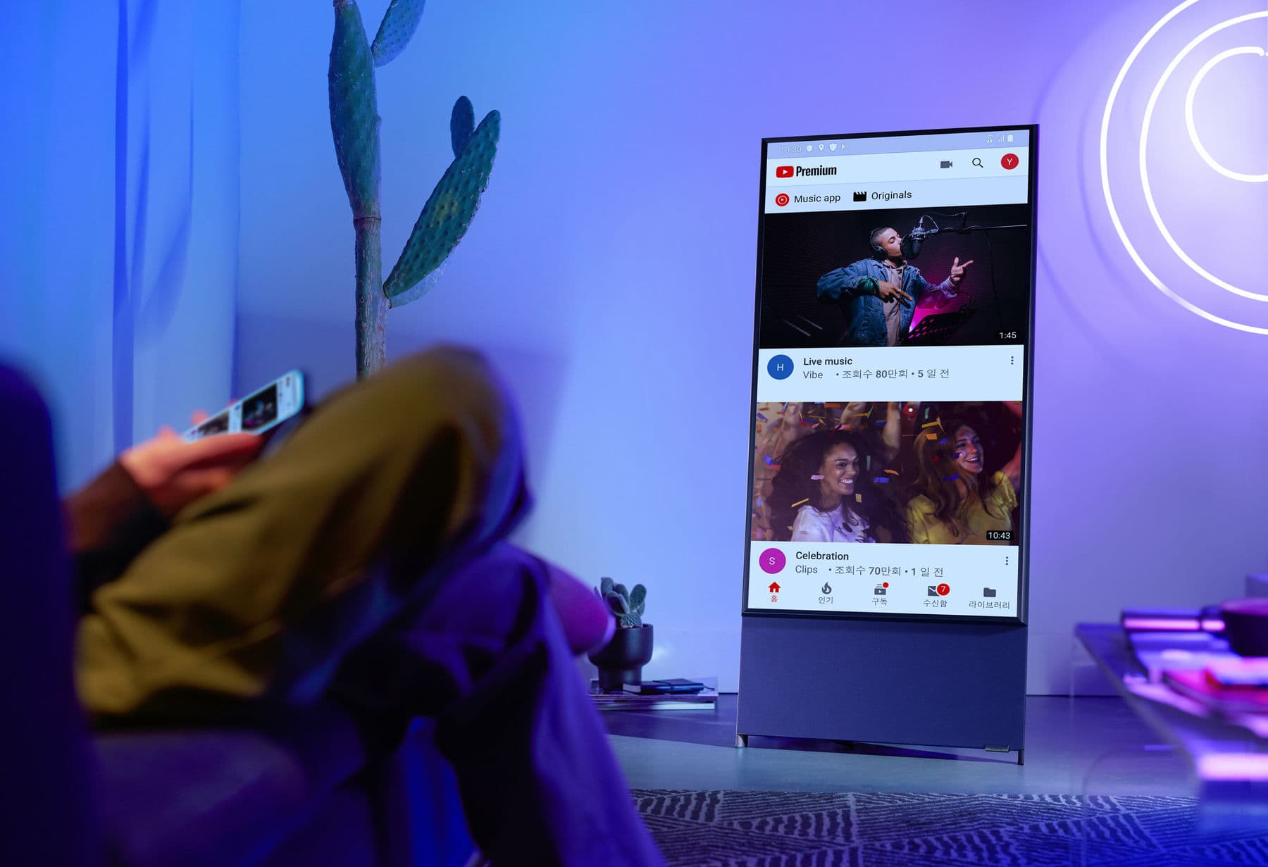 Samsung Sero TV coming to U.S. with AirPlay 2