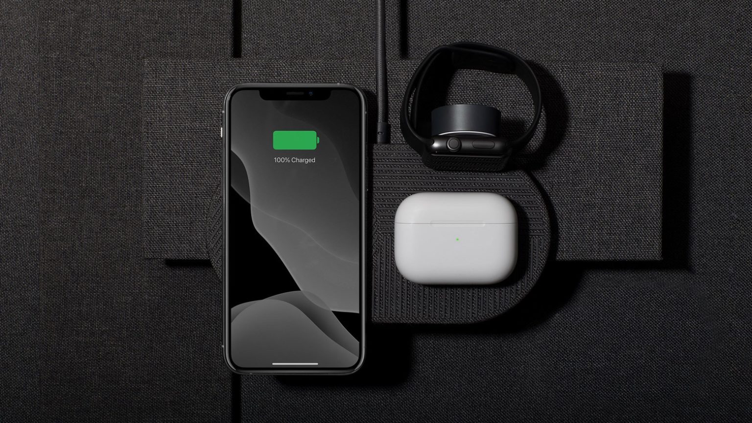 Native Union Drop XL (Watch Edition) is a three chargers in one.
