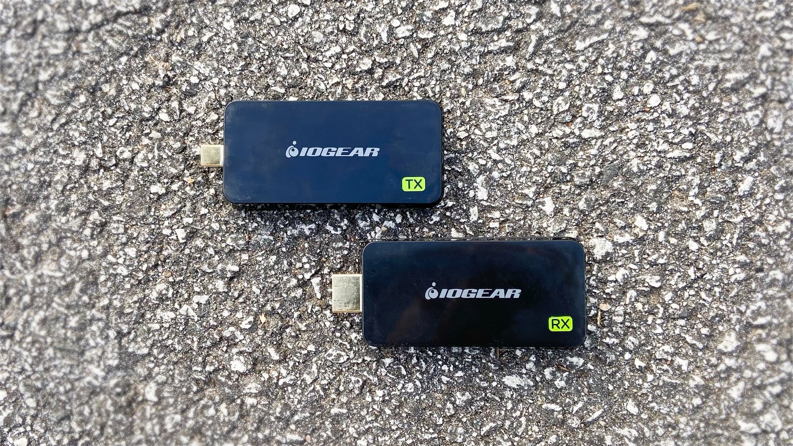 IOGear Share Pro is a wireless video adapter