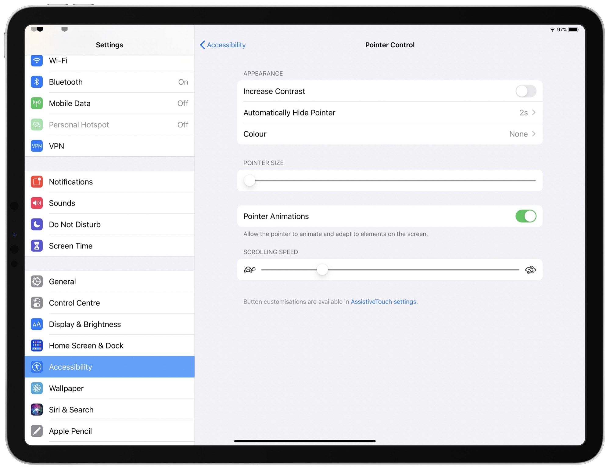 iPadOS 13.4's new Pointer Control settings.