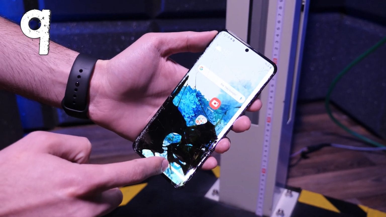 Samsung Galaxy S20 Ultra is in worse shape an iPhone 11 Pro Max after multiple drop tests.