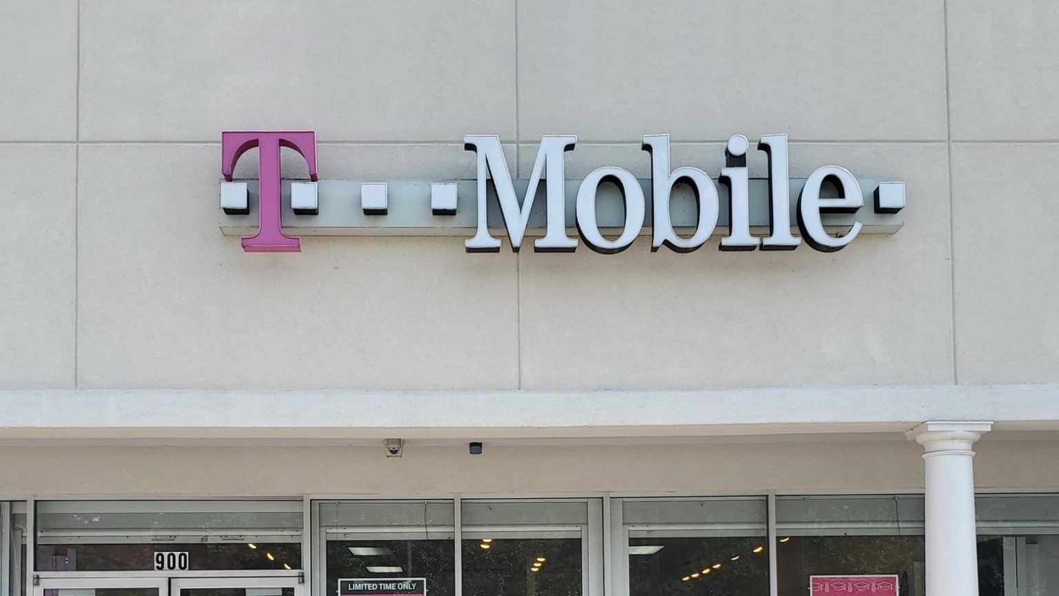 T-Mobile retail stores already take T-Mobile Apple Pay