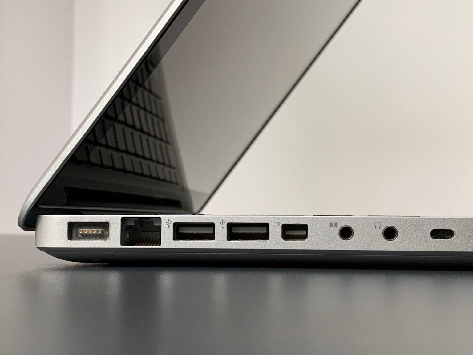 macbook review ports
