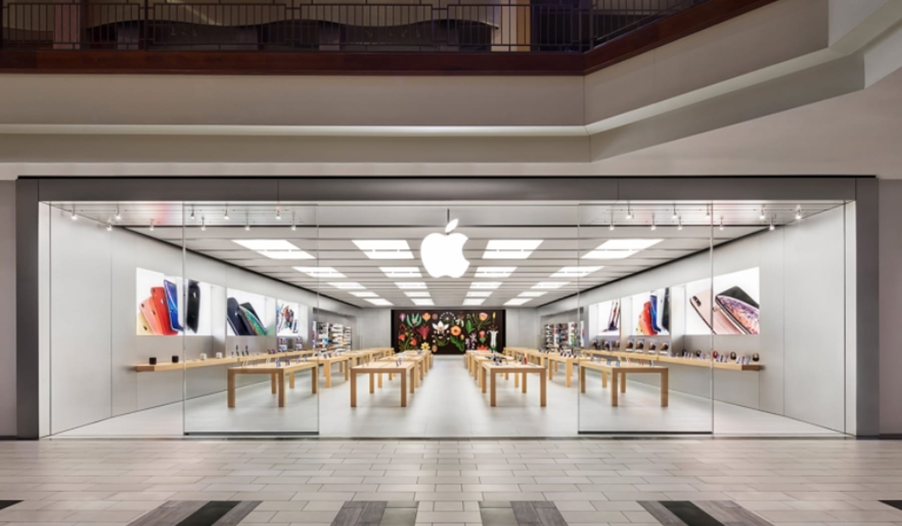 The Apple Store, The Galleria shopping Mall, Houston, Texas USA