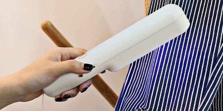 Portable Rechargeable UV-C Sterilizer Wand eliminates 99.9% of germs and bacteria in 10 seconds
