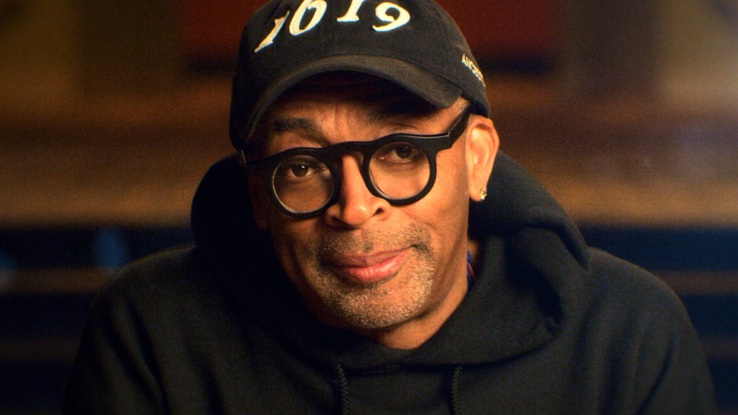 Spike Lee enters the spotlight in the first episode of Apple TV+ series Dear...