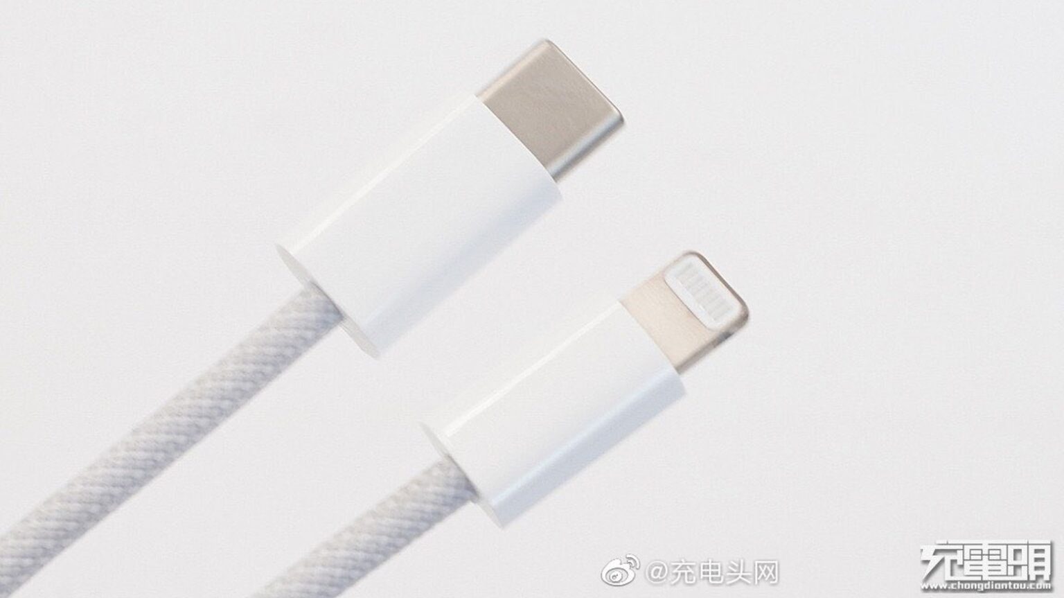 This might be a glimpse of the iPhone 12 cable.