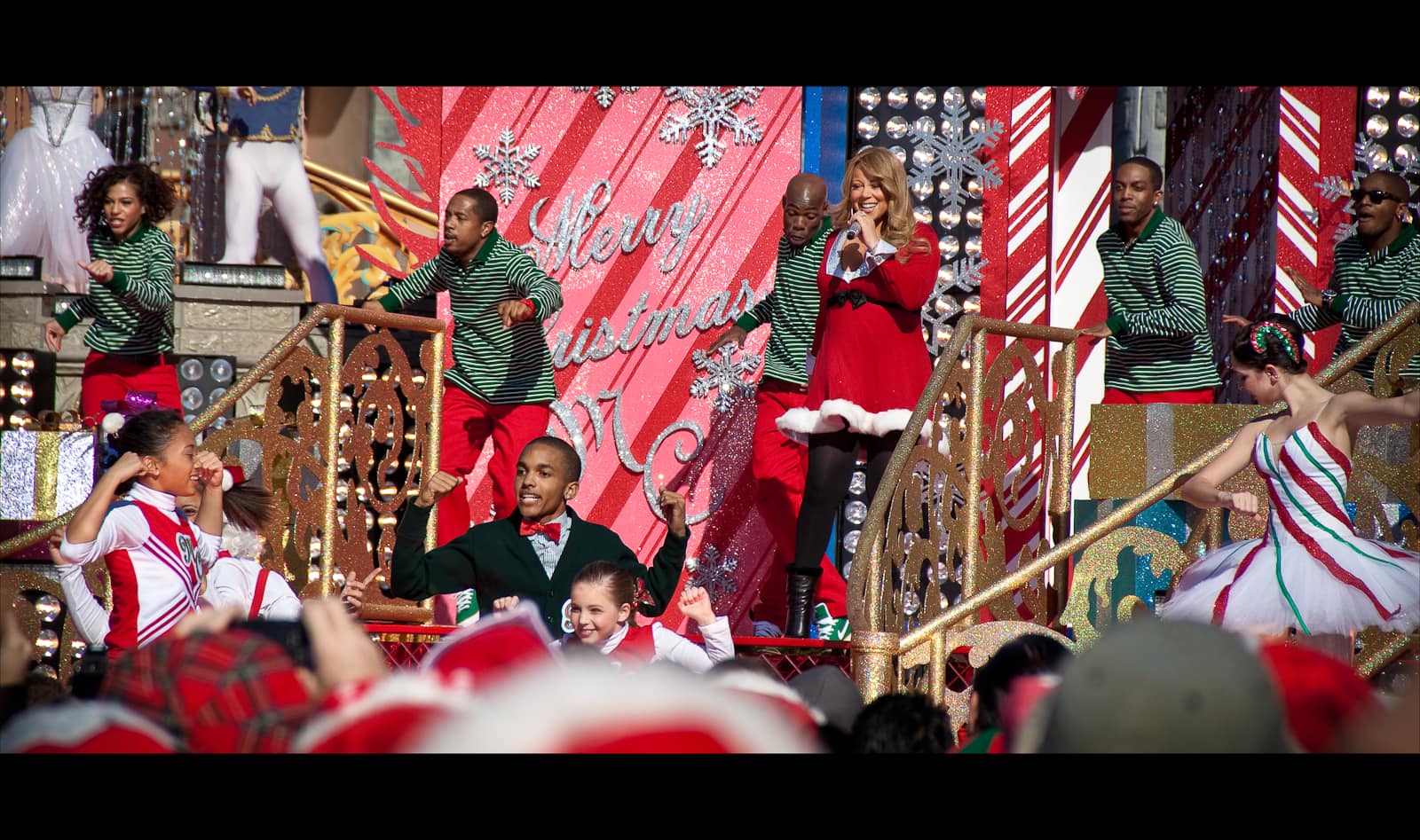 Mariah Carey will bring some innovative Christmas cheer to Apple TV+.