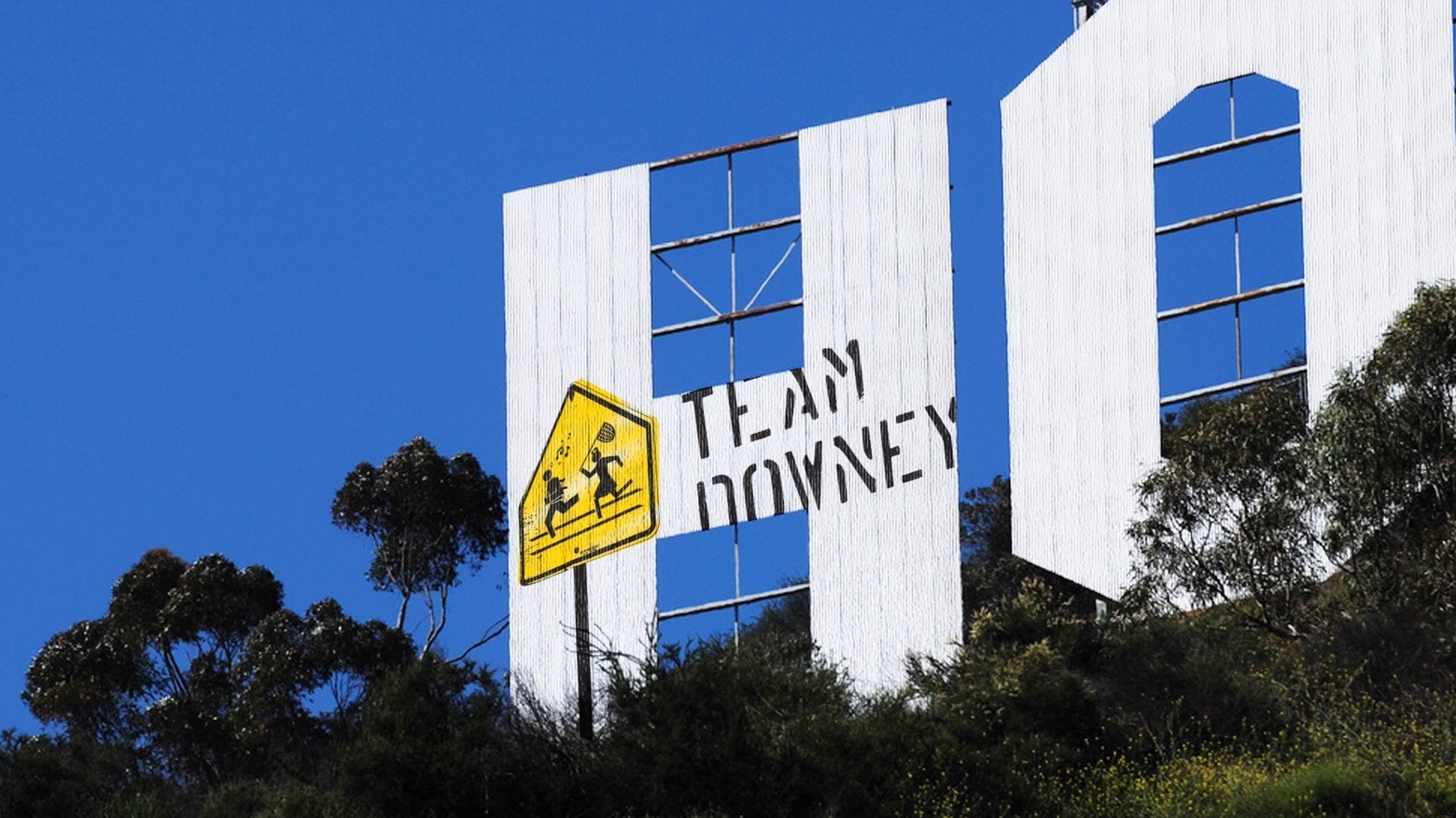 Apple picked up to rights to a TV series created by Robert Downey Jr.’s production company.