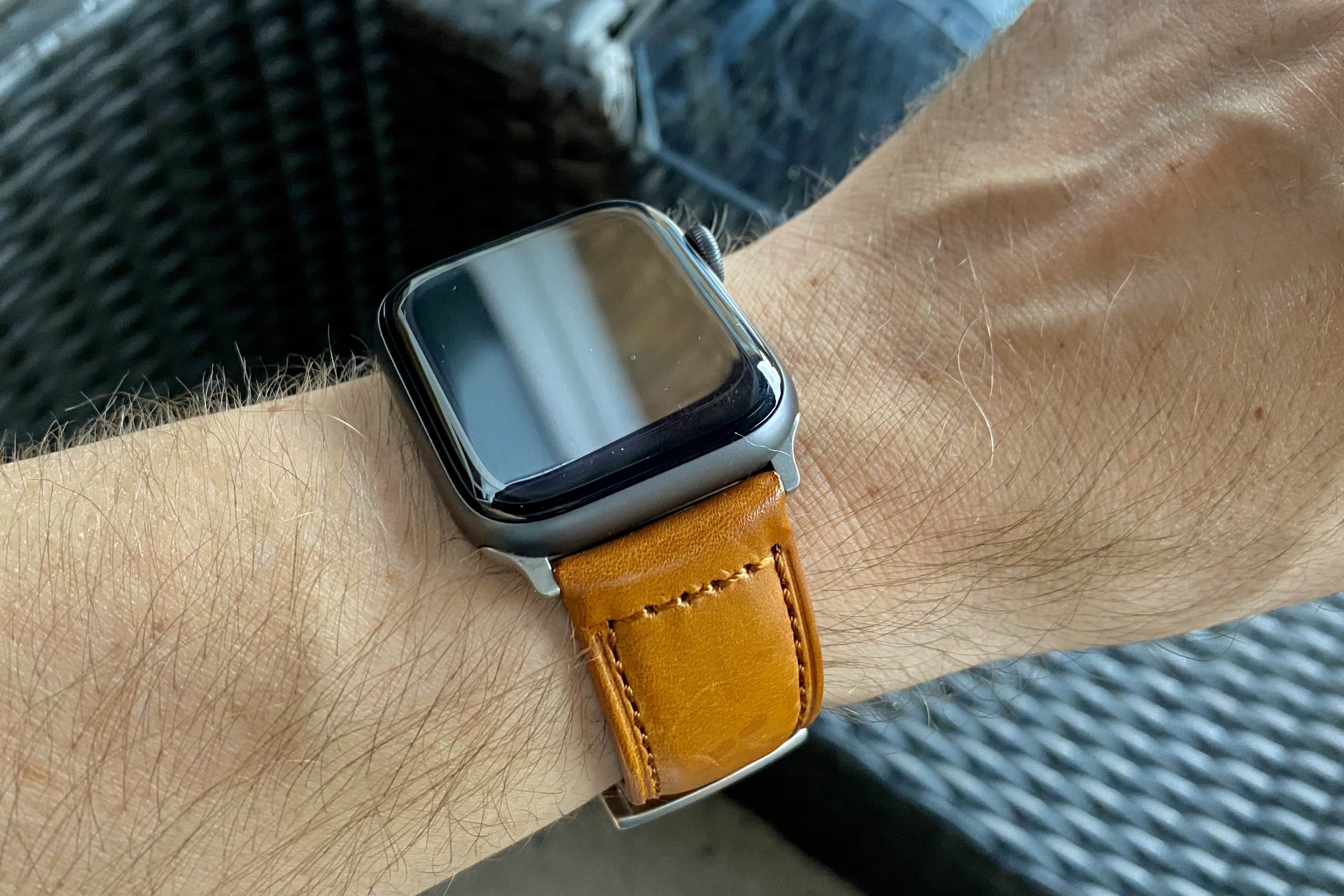 Strapa band for Apple Watch puts fine leather on wrist [Review]