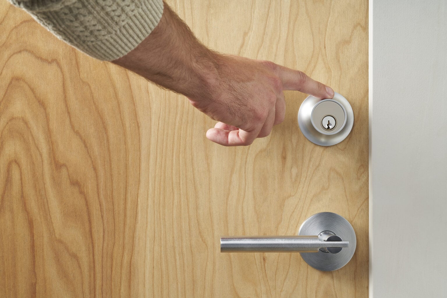 The new Level Touch smart lock opens with a touch -- and other ways, too.