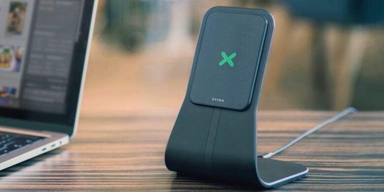 Qi Charging Desk Stand