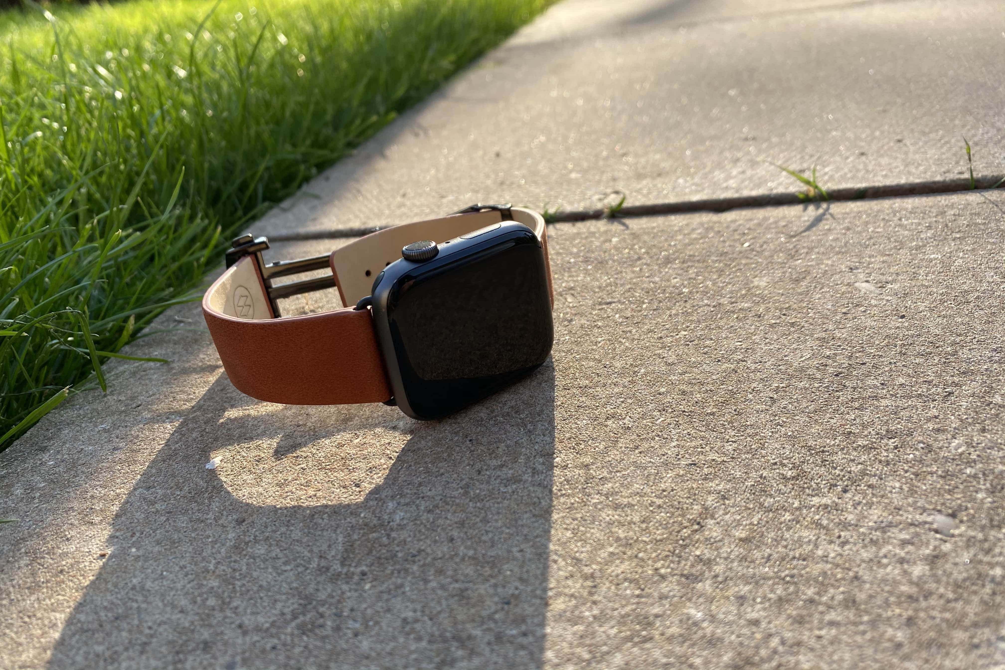 Monowear Deployant Leather band for Apple Watch