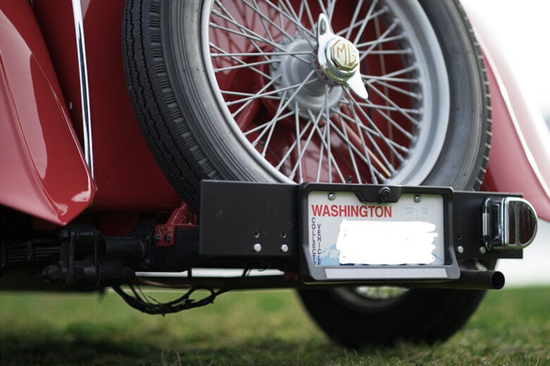 FenSens Smart Wireless Solar Backup Camera: Keep a record of your drives and fender benders with this backup camera's 1080p HD resolution, enhanced chipset and QuickLaunch button