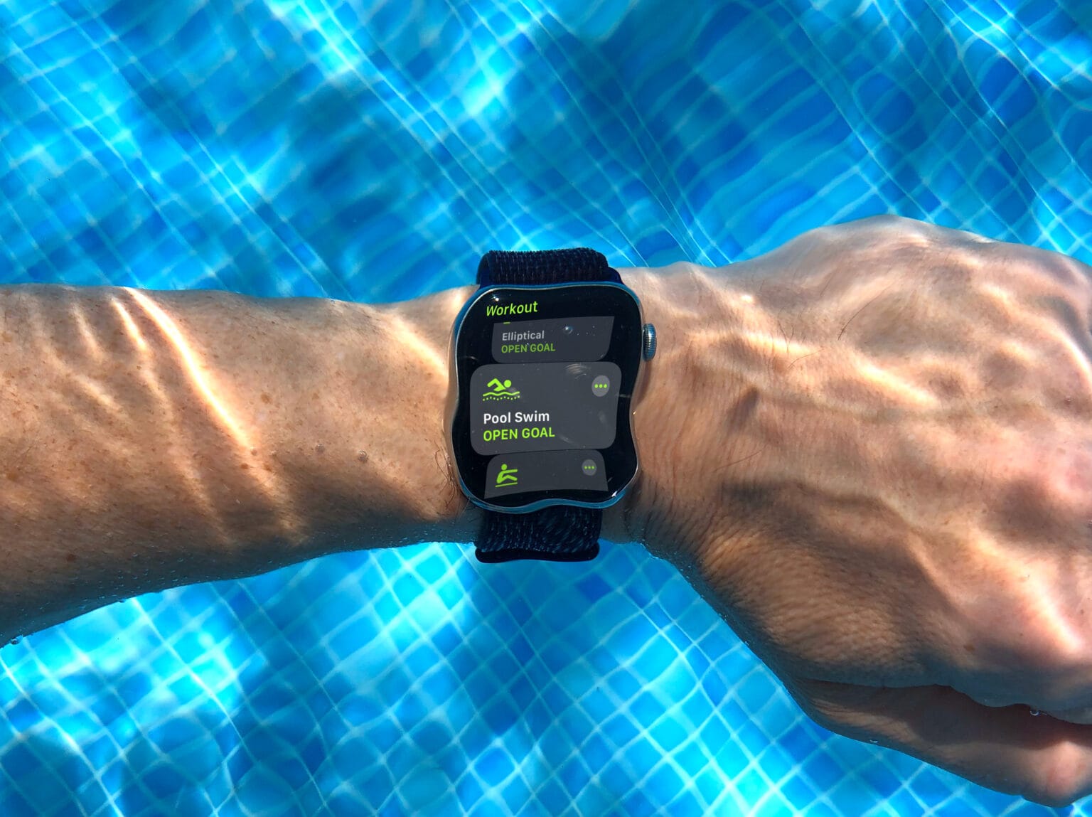 Do you know how Apple Watch counts your swim strokes?