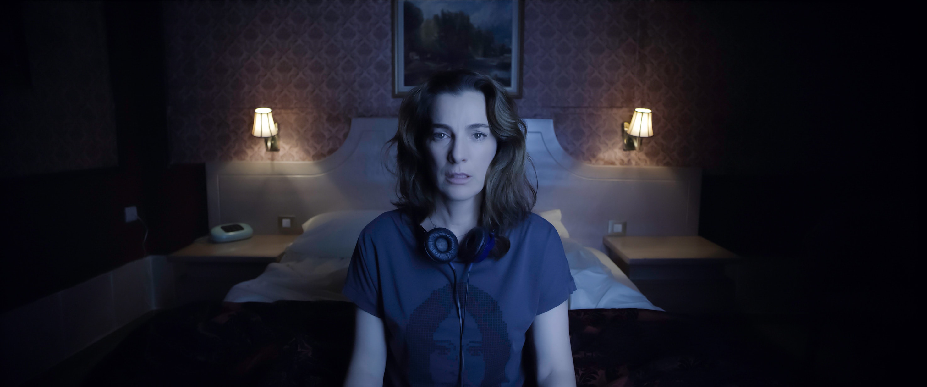 Ayelet Zurer plays the titular Alice in Apple TV+ miniseries Losing Alice.