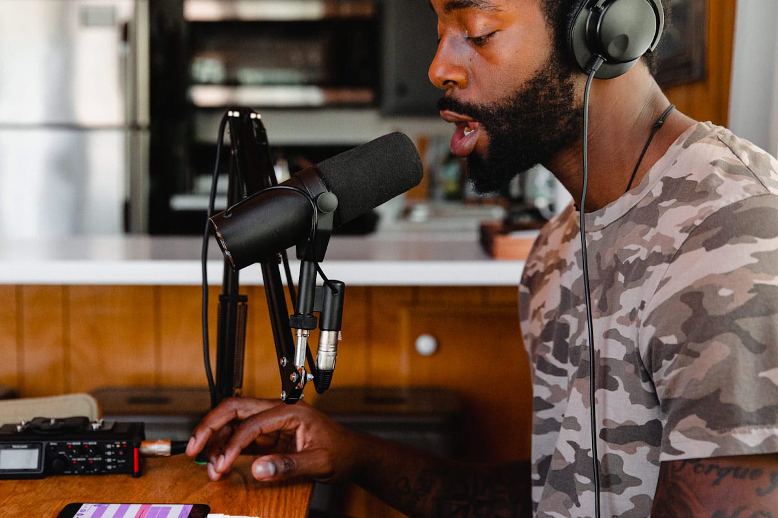 Bring the karaoke bar to your phone with this amazing app