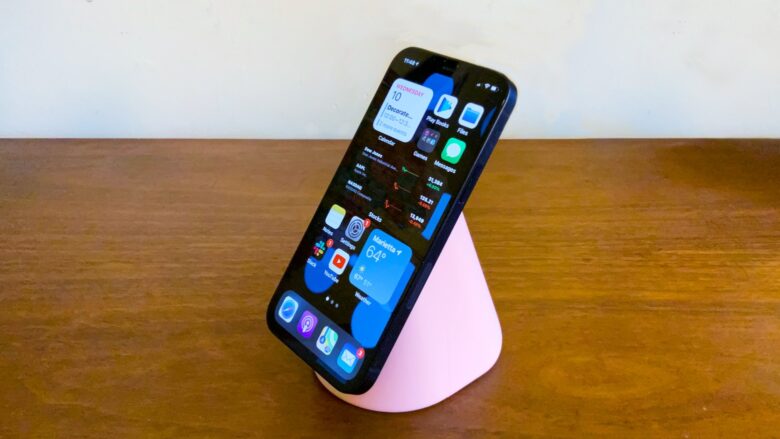 Elago MS1 Charging Stand for MagSafe review