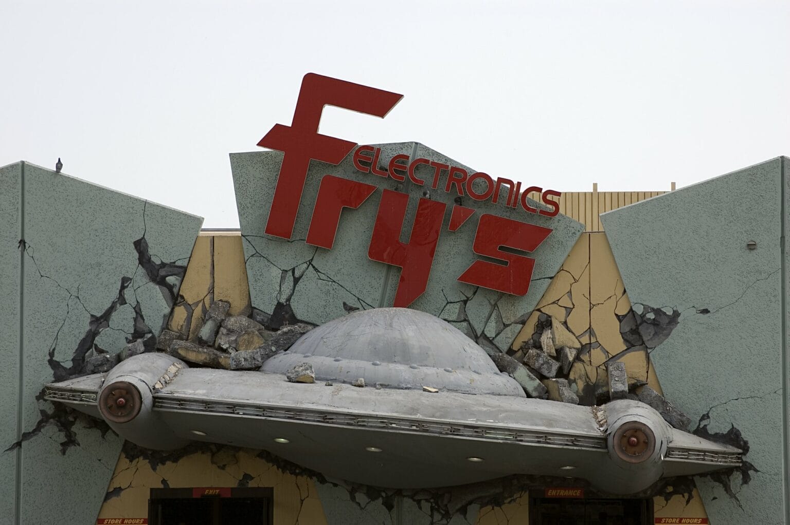 The Fry's Electronics in Burbank, California, had a retro alien invasion theme.