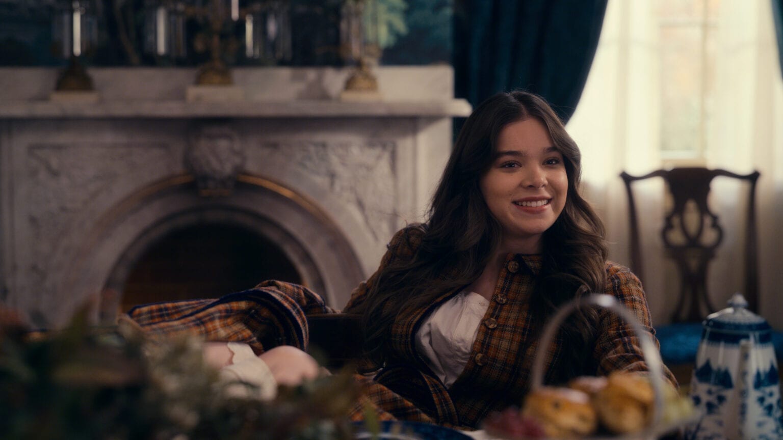 Emily Dickinson (played by Hailee Steinfeld) gets published ... and disappears!