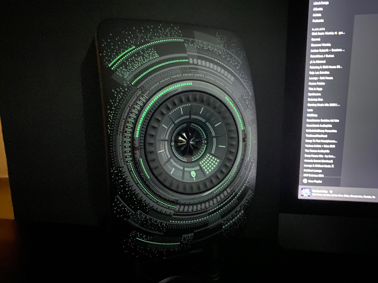 You know it's a cool setup when a speaker looks like it takes its design straight from Star Wars.
