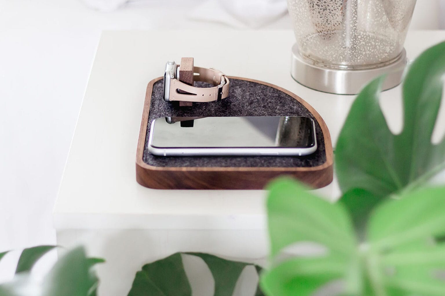 These wireless charging docks will keep all of your devices powered up