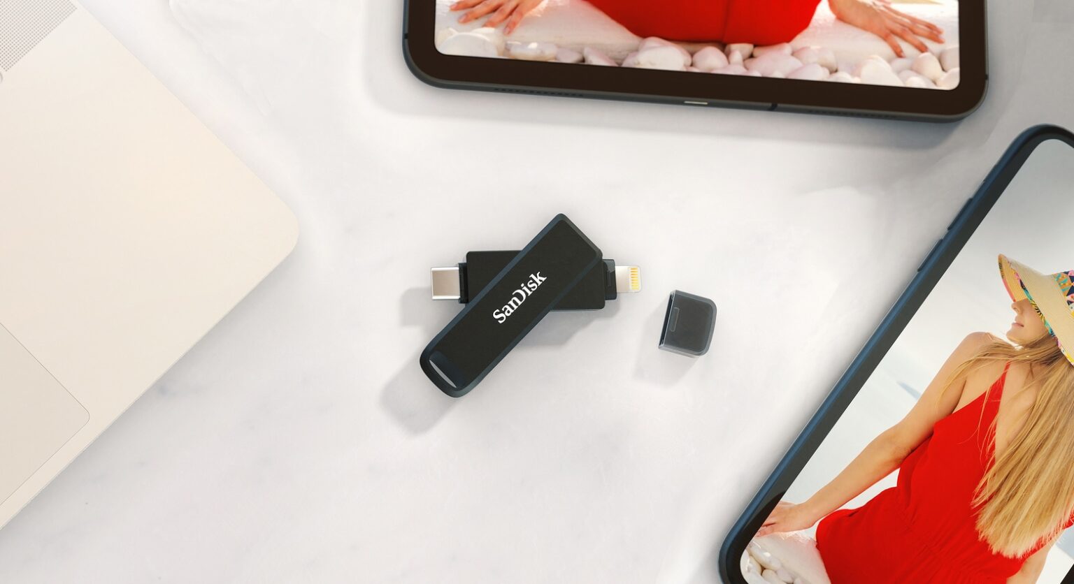 The SanDisk iXpand Flash Drive Luxe debuted on Wednesday
