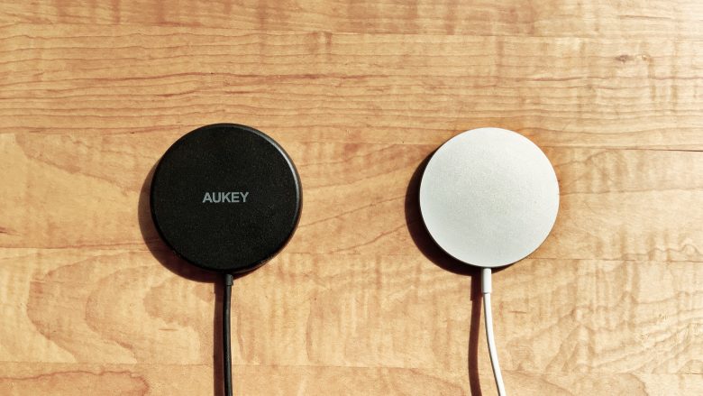 Aukey Aircore 15W with Apple MagSafe Charger