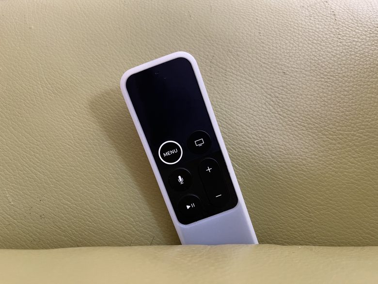 With the Elago R4 Retro silicone case, you can say goodbye to losing your Apple TV Siri Remote.