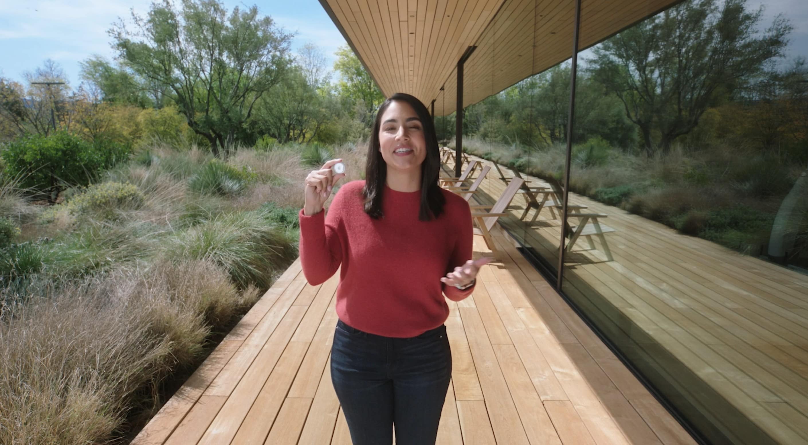 We finally got our first legit look at an AirTag.